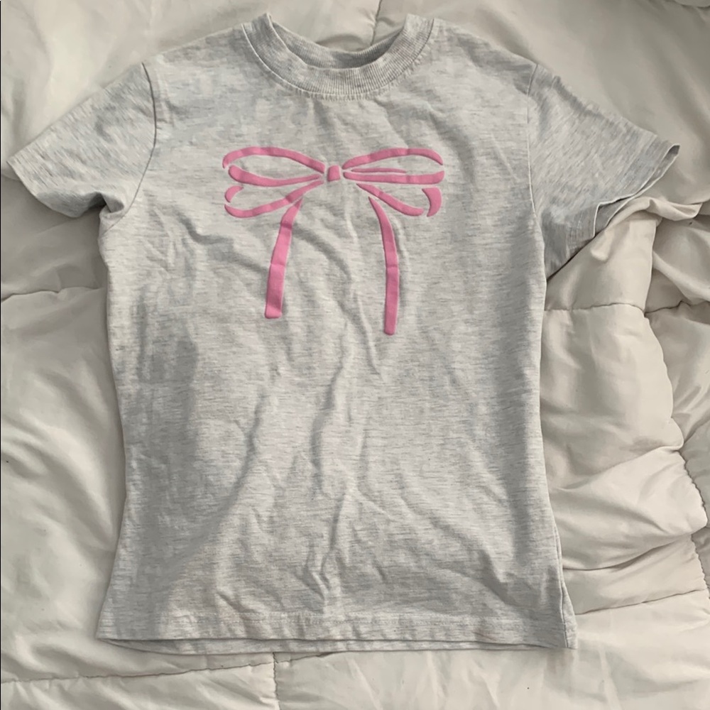 Grey pink bow top